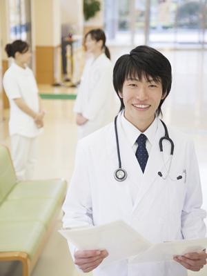 痛くないインプラント治療の歯医者さんです