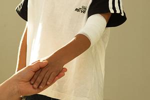 松山市で見えない矯正を受ける方