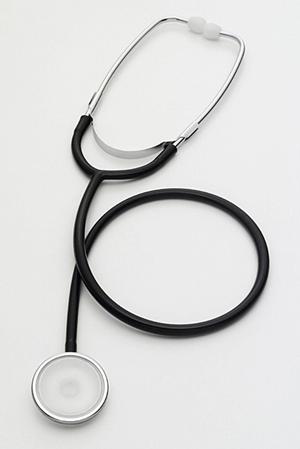 京都の矯正歯科で目立たない治療